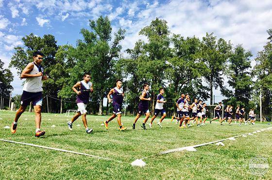 Los pibes entrenan sin parar