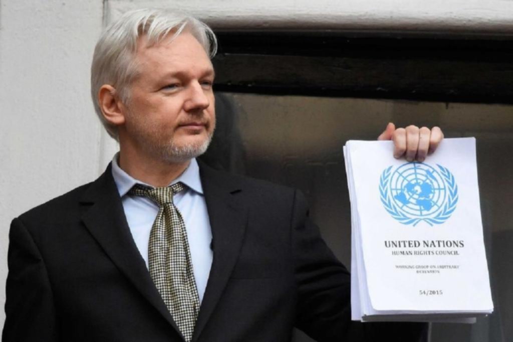 WikiLeaks revela supuesto plan de la CIA para hackear celulares