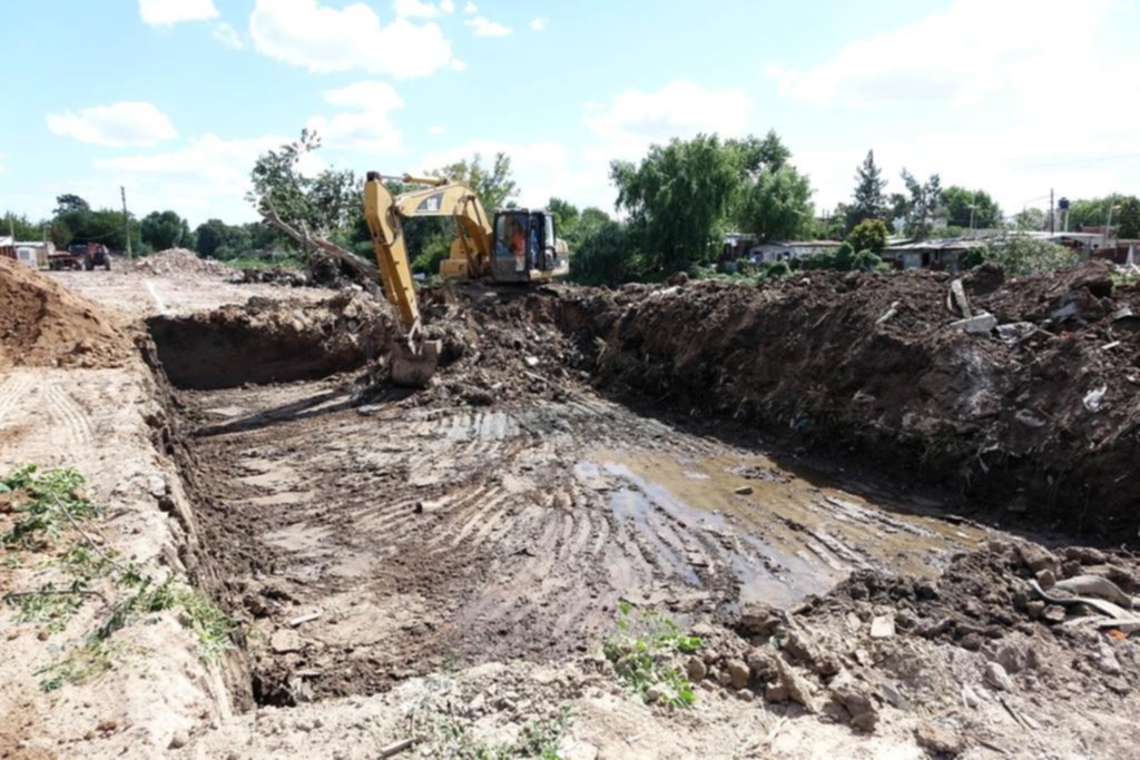Las obras hidráulicas están en un 60% pero las terminarían este año