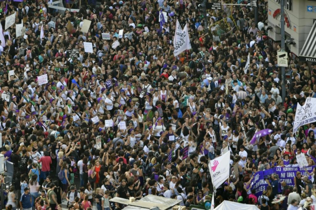 Las mujeres salieron a la calle con un grito contra la discriminación