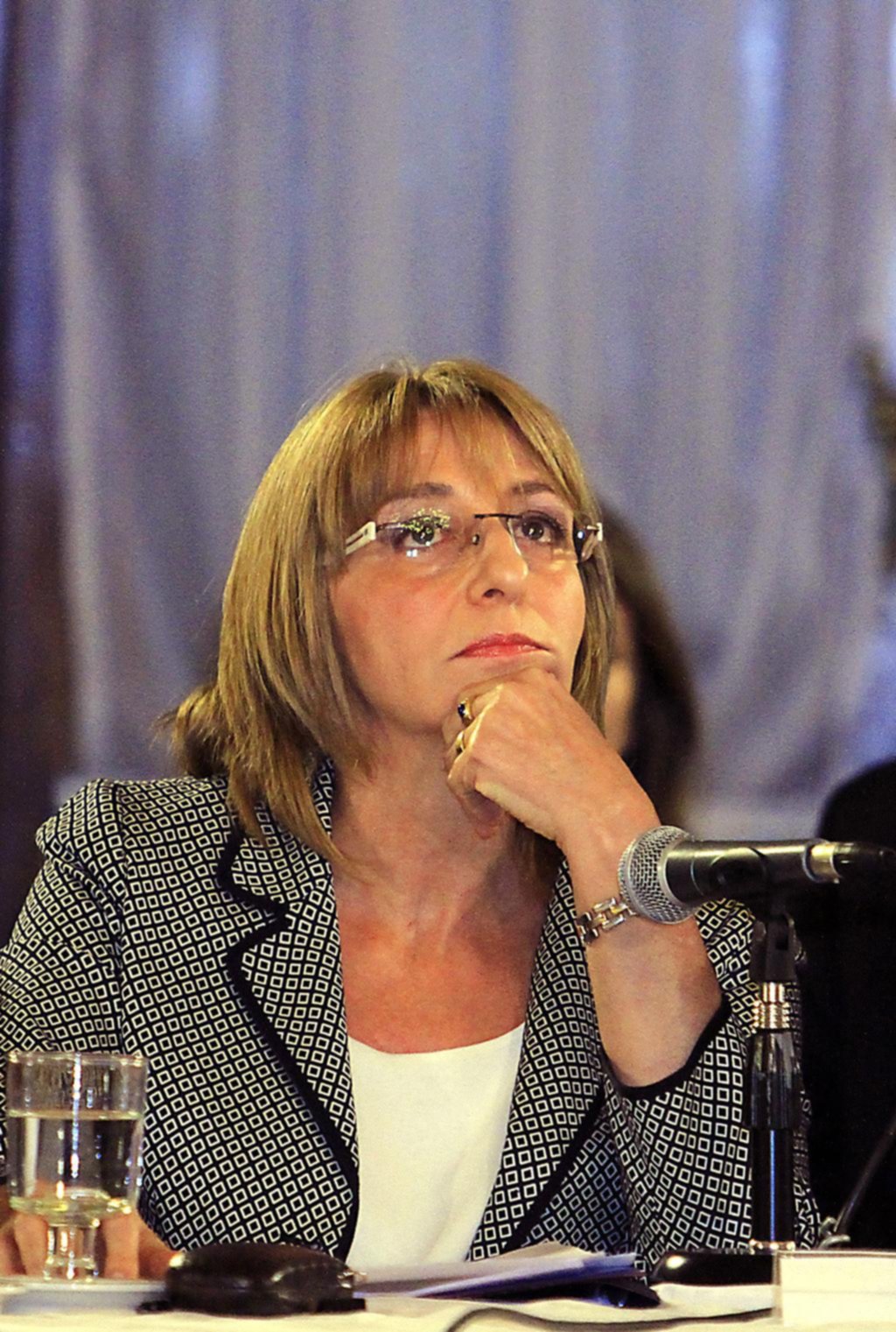 Otra embestida desde la Rosada contra la Procuradora