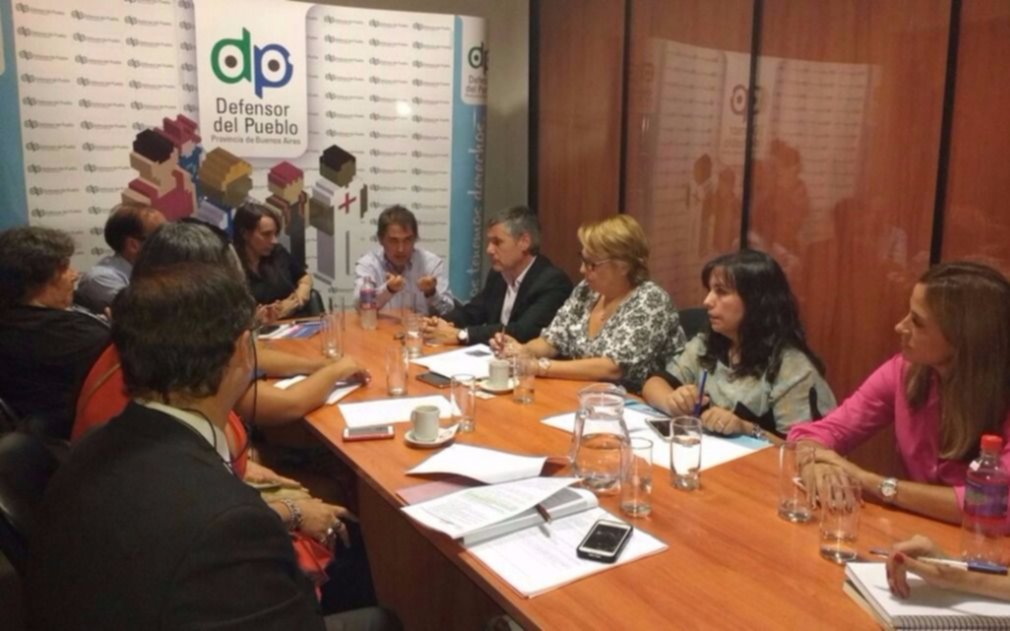 Tren eléctrico: reunión de vecinos de Hudson y Pereyra con el Defensor del Pueblo