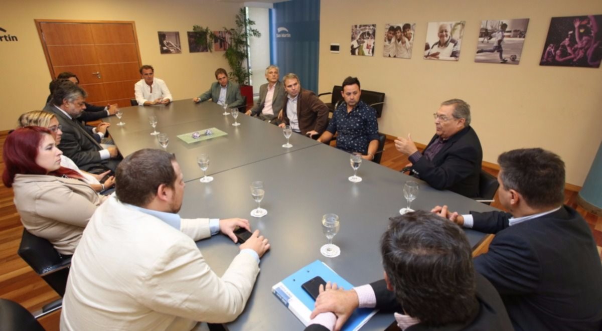 San Martín firmó un convenio de colaboración con  la Defensoría del Pueblo de la Provincia