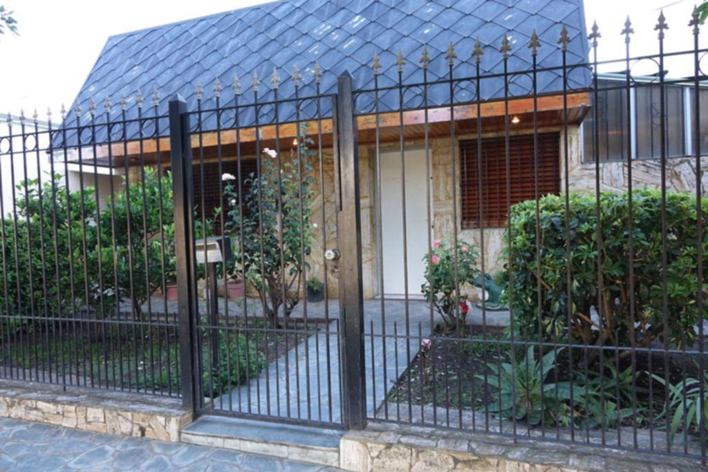 1 y 79: jubilado internado tras un asalto en su casa