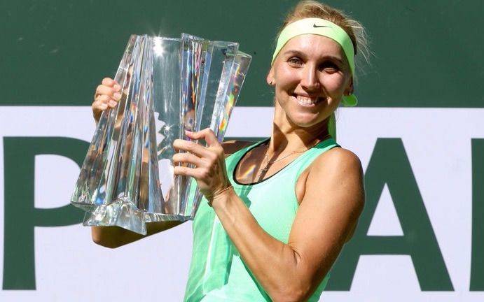 Indian Wells: Insólita situación entre los campeones Federer y Vesnina