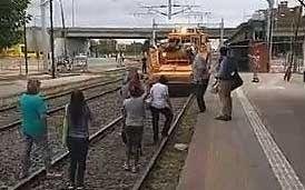 Custodia policial en Pereyra para retomar obras del tren eléctrico