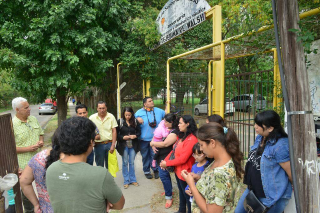 Nuevo reclamo de padres de la Escuela 515