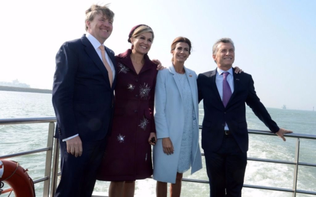 Macri culminó su visita a Holanda y regresa a Buenos Aires