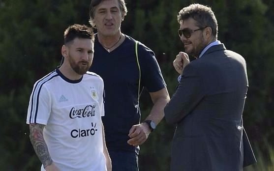 Tinelli y el castigo a Messi: "uno de los árbitros no está seguro sobre el insulto"
