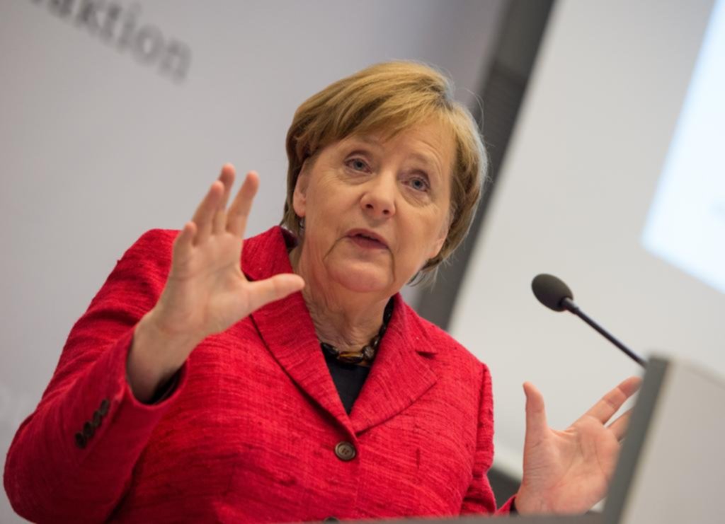 Merkel marca una línea dura ante el adiós británico a la Unión Europea