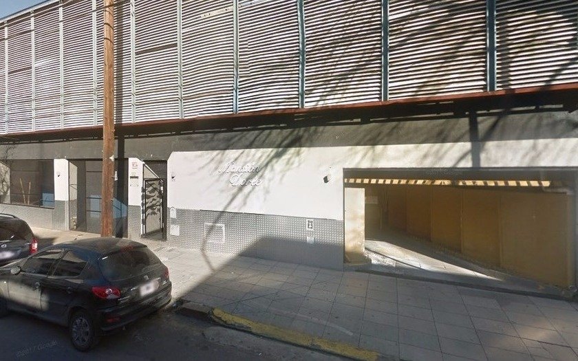 Un policía se descontroló en un hotel alojamiento porque no le daban una habitación y terminó detenido