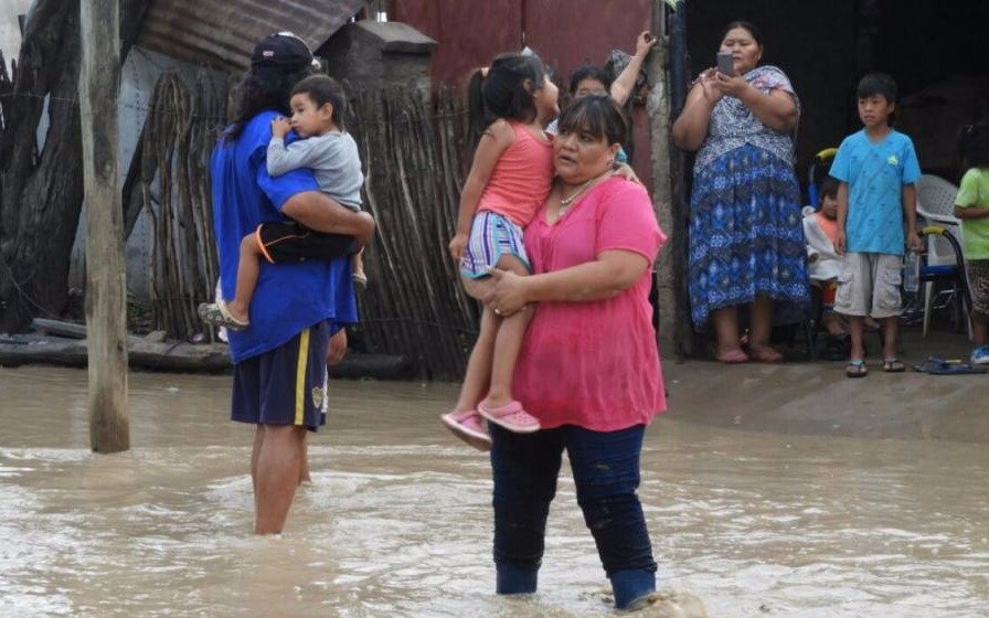 Exitosa cruzada solidaria en La Plata por  los inundados de Salta y Tucumán