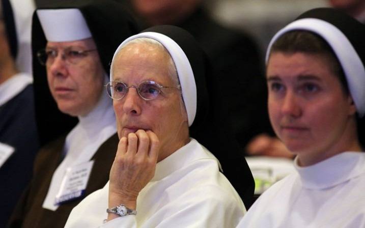 Una publicación del Vaticano denuncia el "trabajo casi gratuito" de las monjas