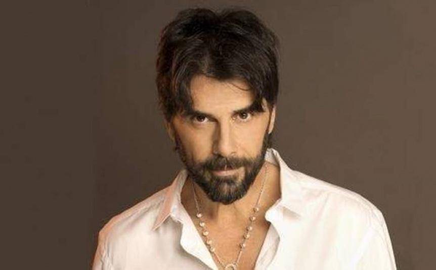 Acorralado: Juan Darthés, con un pie fuera de “Simona” por las denuncias de acoso