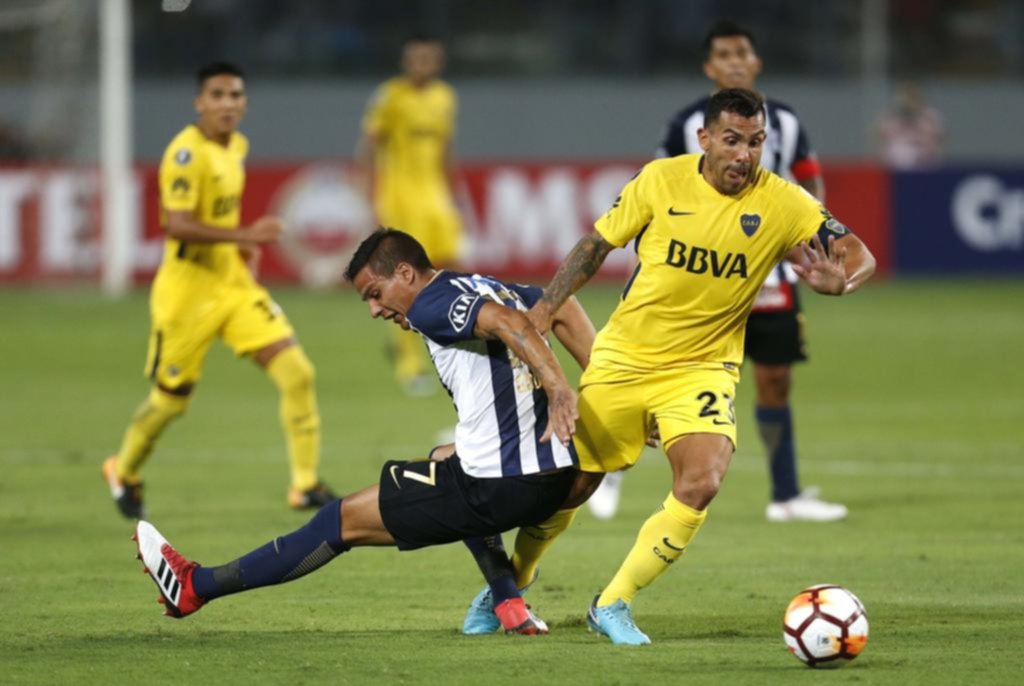 Boca mostró sus credenciales en Lima, pero se equivocó en la última puntada