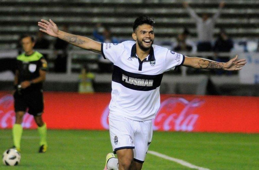 Gimnasia ultima opiniones con respecto a la compra del paraguayo Alderete