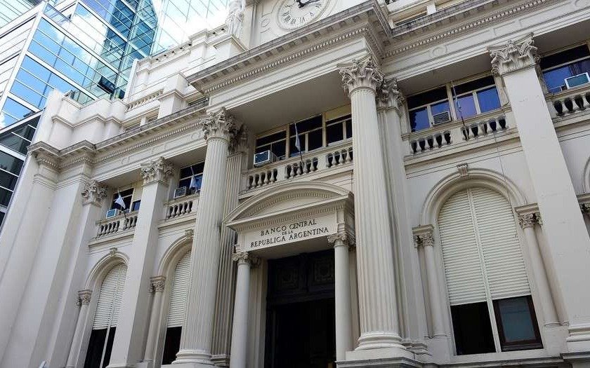 Economistas de un relevamiento que hace el BCRA proyectan una inflación para 2018 de 19,9%