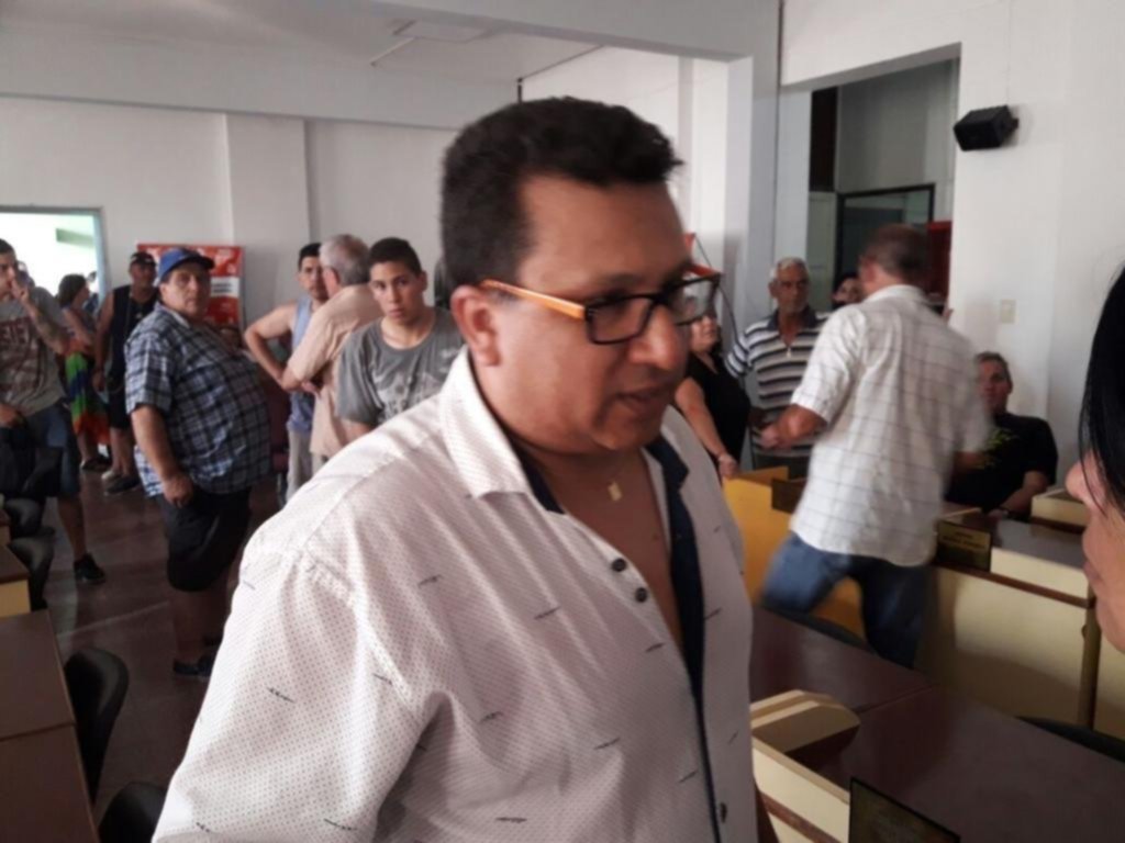 En Berisso sigue el tironeo por el regreso del concejal en tratamiento psiquiátrico