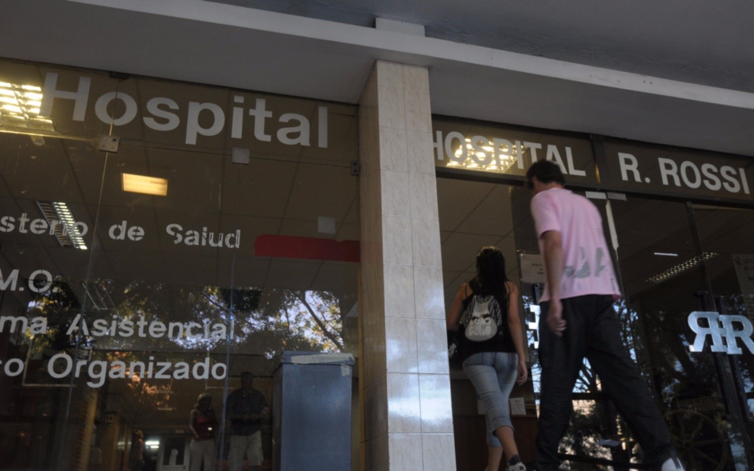 Por cortes de luz limitan la atención y suspenden cirugías en el Hospital Rossi
