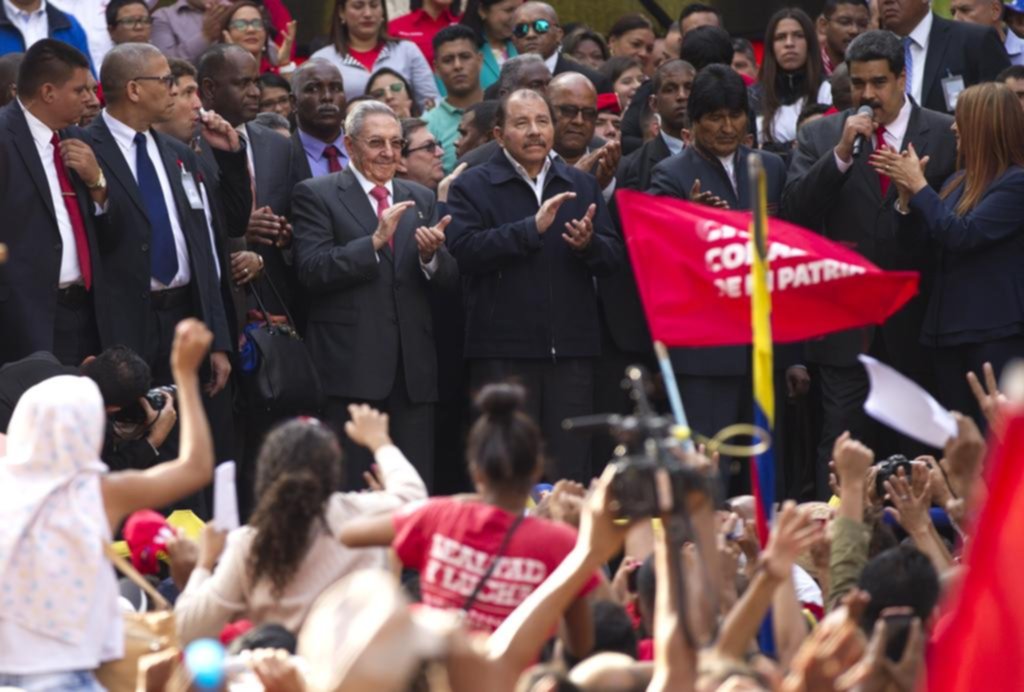 En medio de una profunda crisis, Venezuela recordó la muerte de Chávez