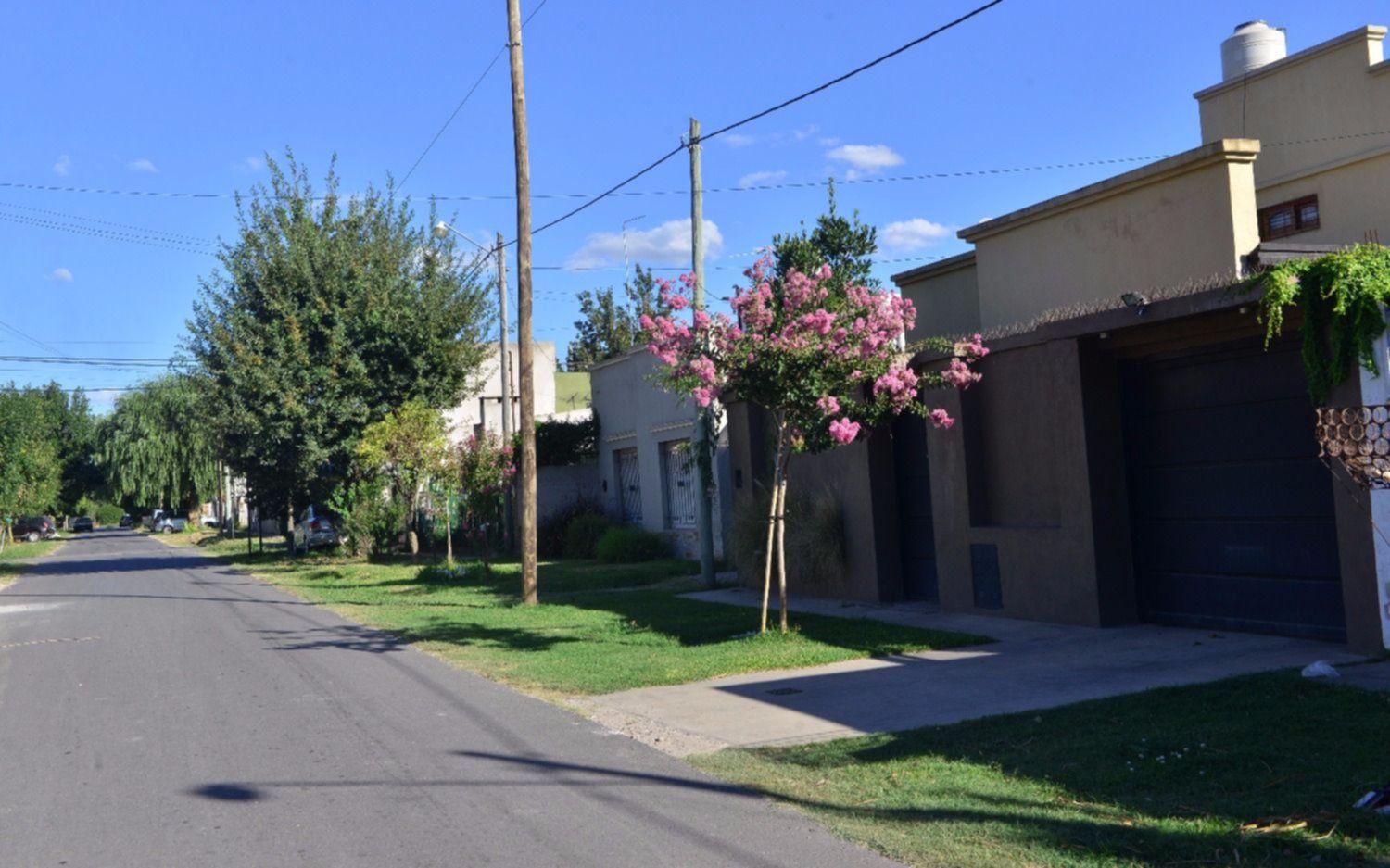 Barrio Aeropuerto: reducen a dos hermanos y escapan con pertenencias y un auto