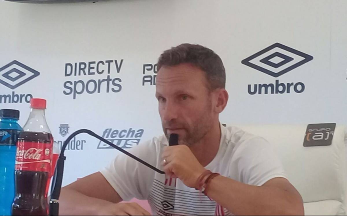 Bernardi: "Formar un equipo competitivo era el primer objetivo y se está logrando"