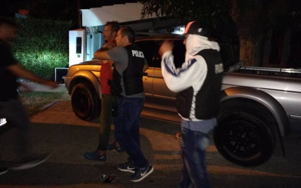 Megaoperativo en Berazategui para desbaratar una banda narco