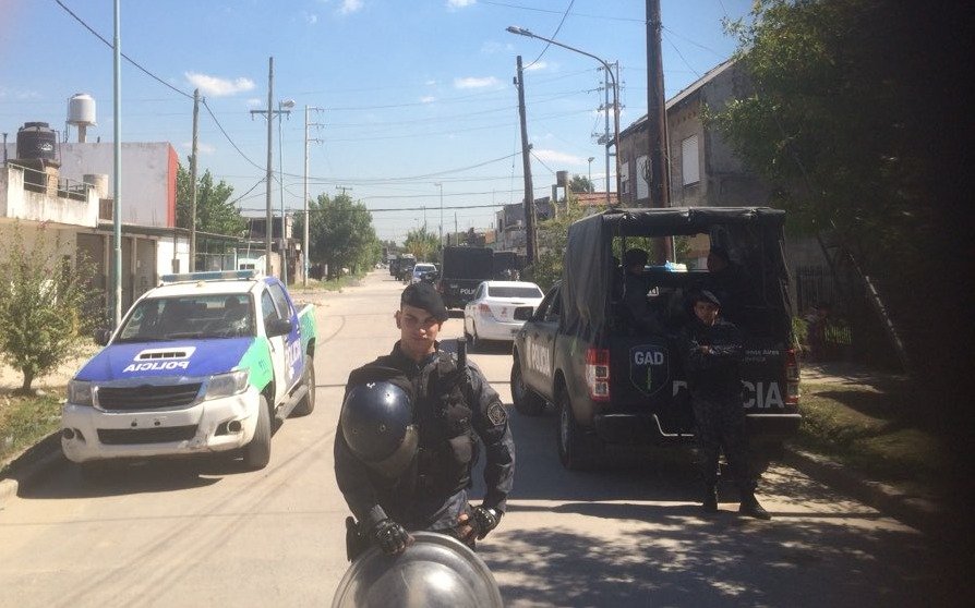 Grupo Halcón mata a un hombre que se había atrincherado tras quemar a dos personas
