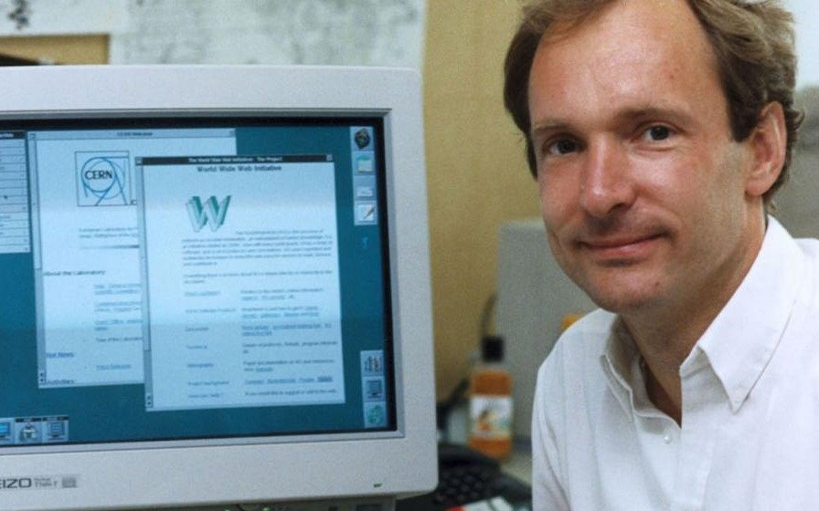 Tim Berners-Lee dijo que la web "está bajo amenaza"