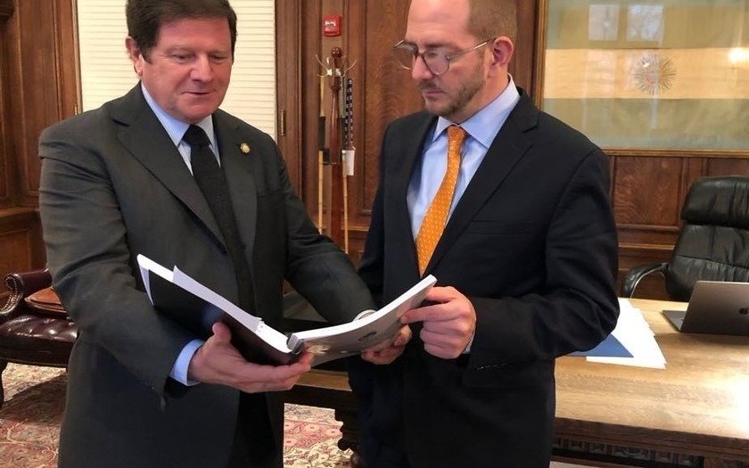 El Gobierno busca evitar que la importación de acero y aluminio argentinos pague aranceles en EE.UU 