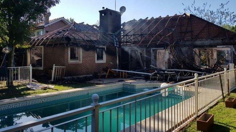 Enojado por un supuesto “romance” con su novia en una fiesta, le quemó la casa al jefe