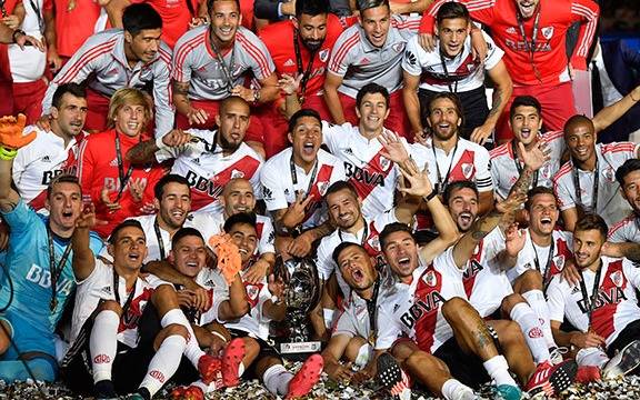 Jugadores de River y una dedicatoria con insultos para Chiqui Tapia