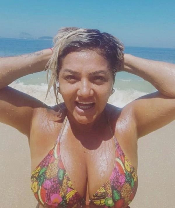 Gladys La Bomba Tucumana Volvio A Posar En Bikini Y Con Nuevo Look Espectaculos