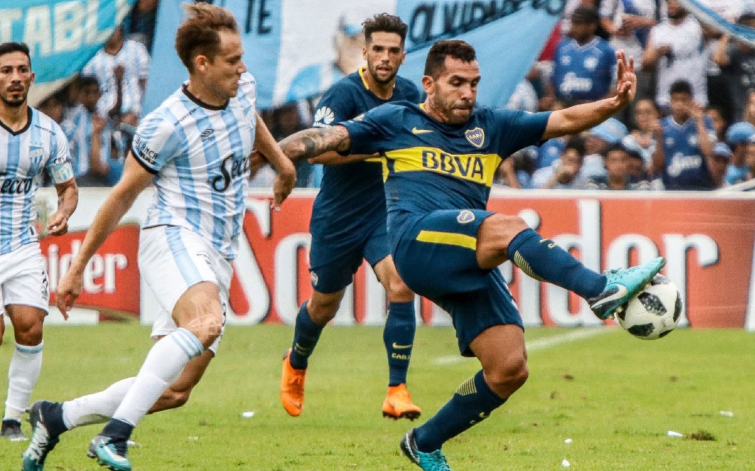 Boca rescató un empate sobre la hora en Tucumán