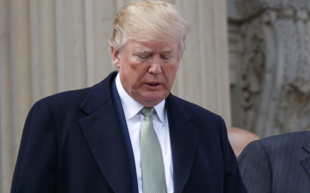 Trump arremetió contra la investigación sobre la trama rusa y el fiscal que la dirige