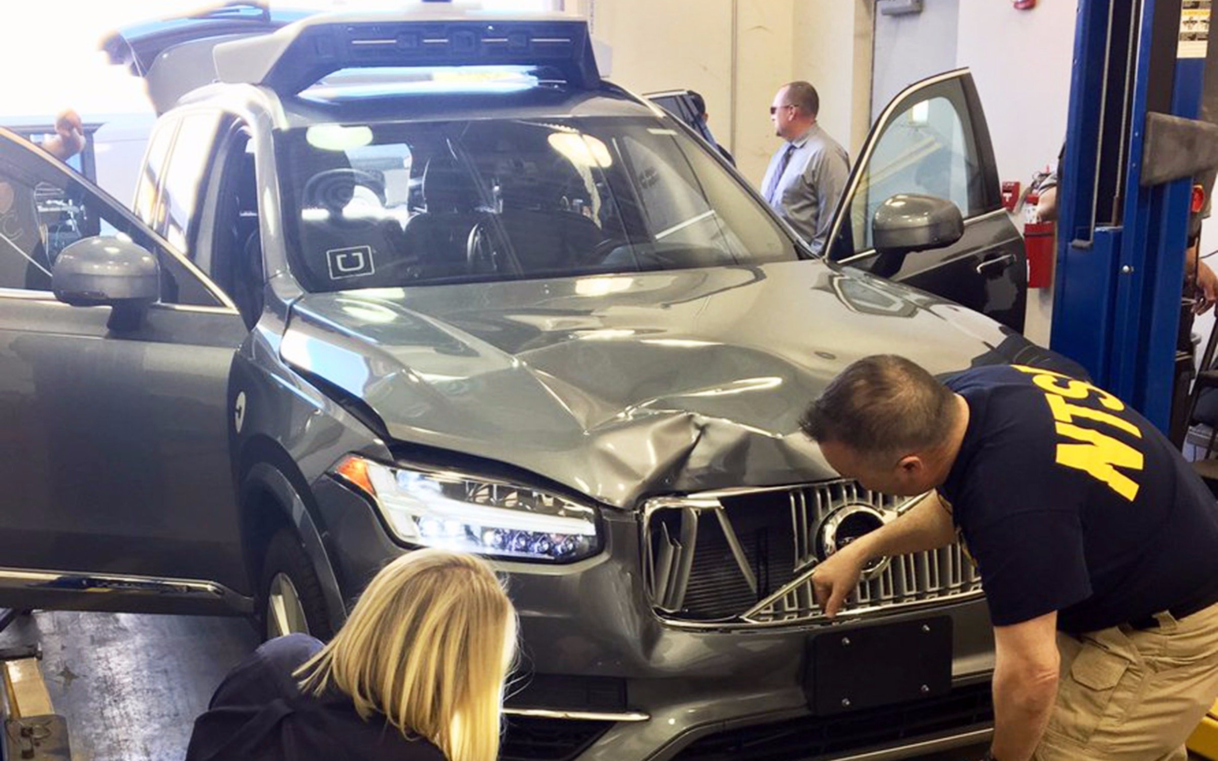 Uber: tras el accidente mortal, Toyota decidió retirar sus vehículos autónomos de las calles