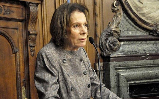 Macri propuso a Inés Weinberg de Roca para asumir el cargo que dejó Gils Carbó