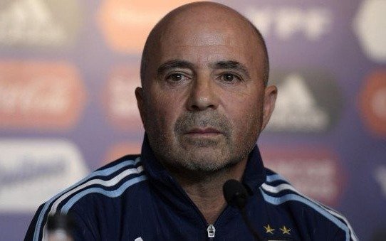 "Este será el equipo de Messi", dijo Sampaoli desde Manchester