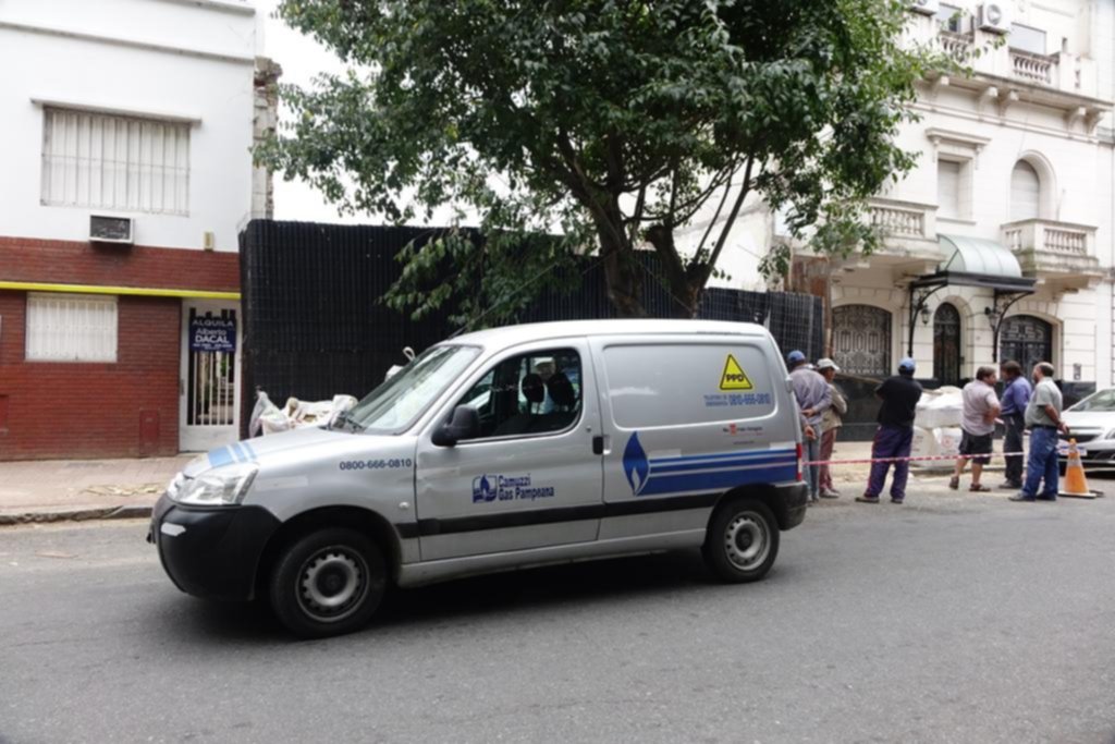 Susto en 46 entre 3 y 4 por escape de gas en una obra