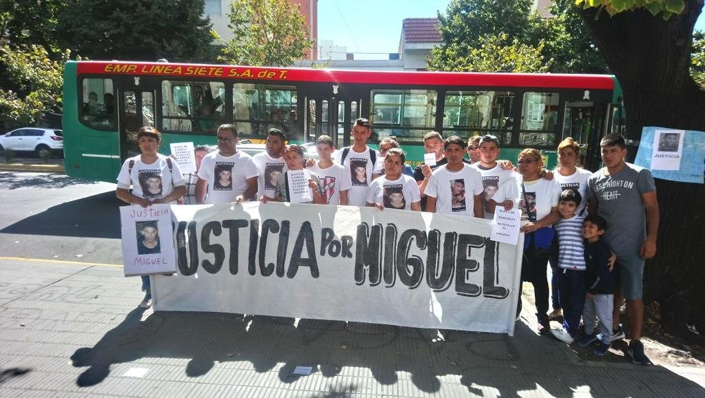 Familiares del joven asesinado en Tolosa se movilizaron por Justicia