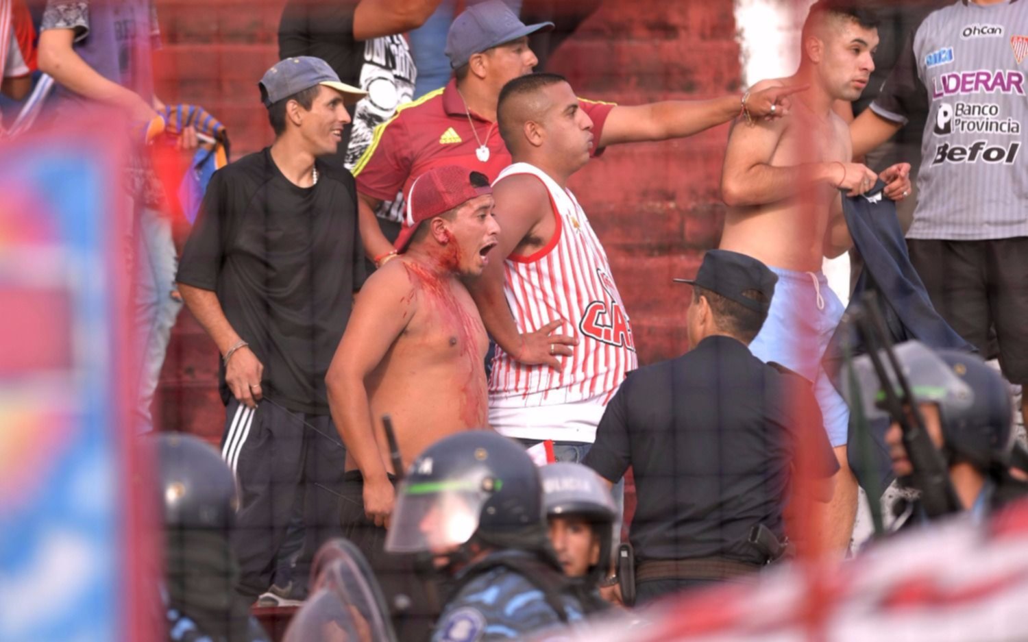 Violencia en el fútbol: 114 detenidos tras los incidentes en Los Andes-Brown de Adrogué