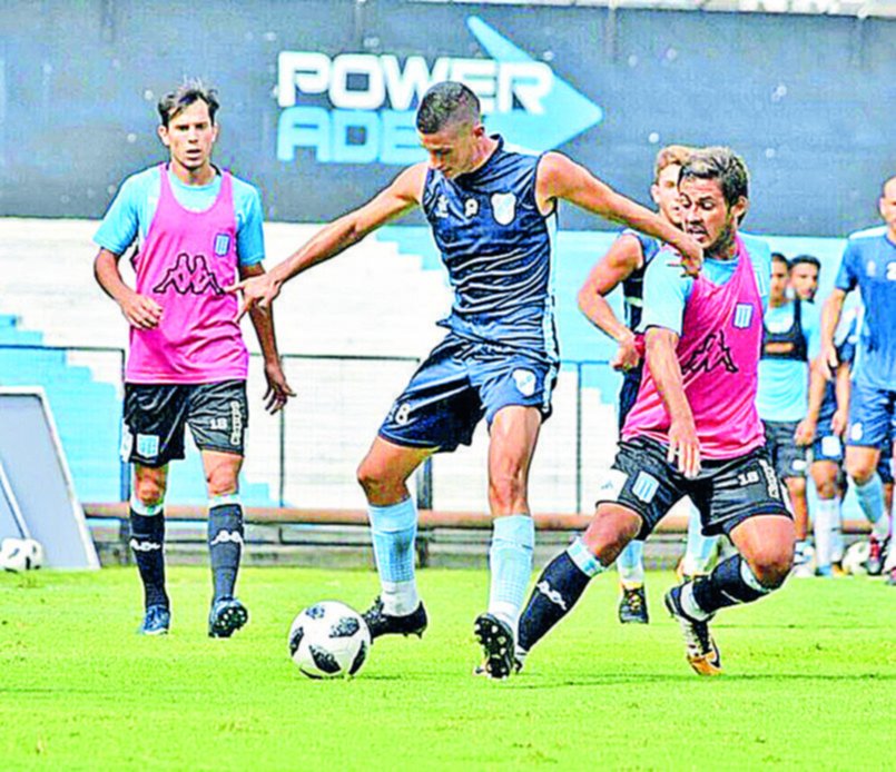 La Academia goleó a Temperley en el Cilindro