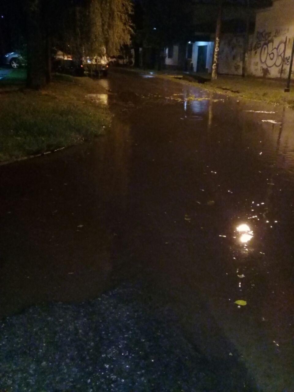 La esquina de 23 y 483 no soportó diez minutos de lluvia