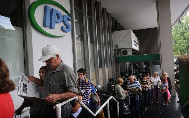 Desde el martes cobran los jubilados y pensionados del IPS