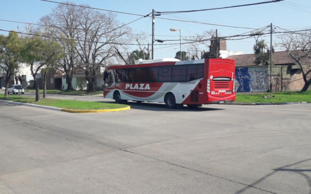 En Tolosa pidieron que dejen de pasar los micros de media y larga distancia por 116 y 526