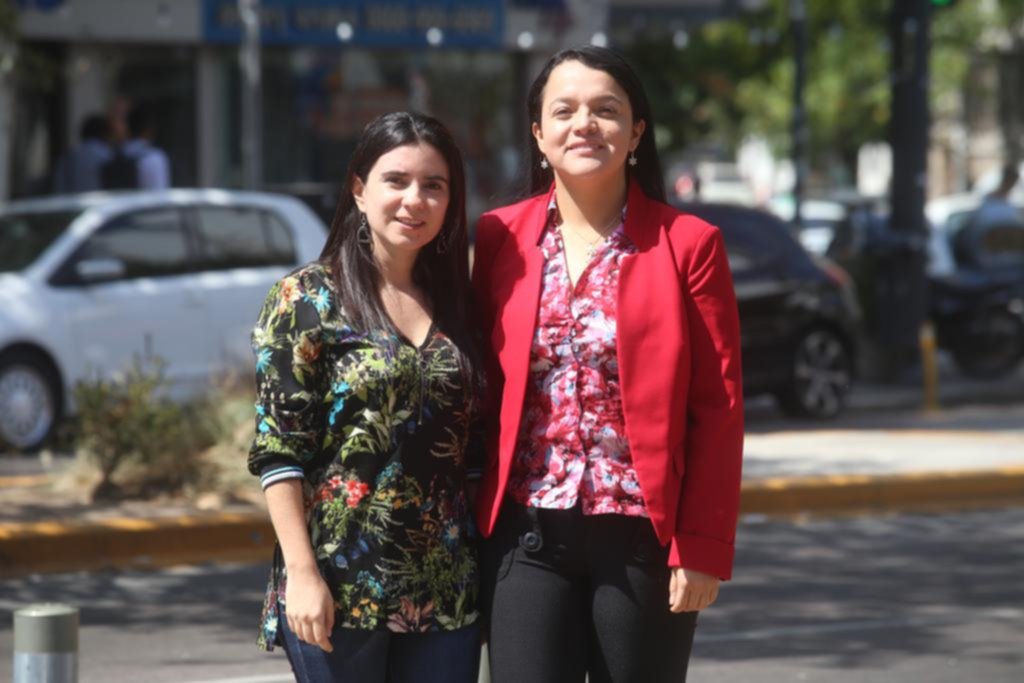 Profesionales extranjeros atraídos por el imán científico de las aulas platenses