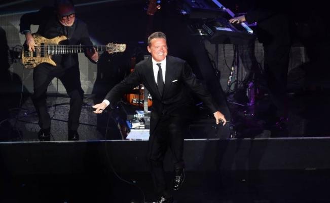 ¿Suplantó un doble a Luismi?: Andrés Rey dice que reemplazó al mexicano en un show en San Luis