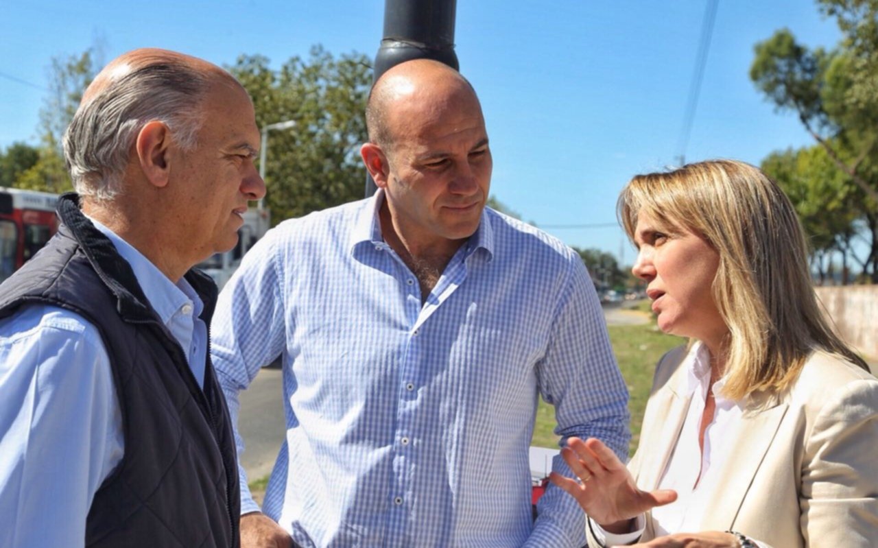 Molina, Grindetti y González recorrieron obras de la zona Sur