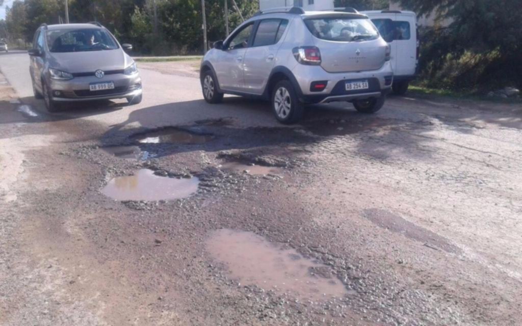 Se multiplican los baches en Villa Garibaldi y Sicardi