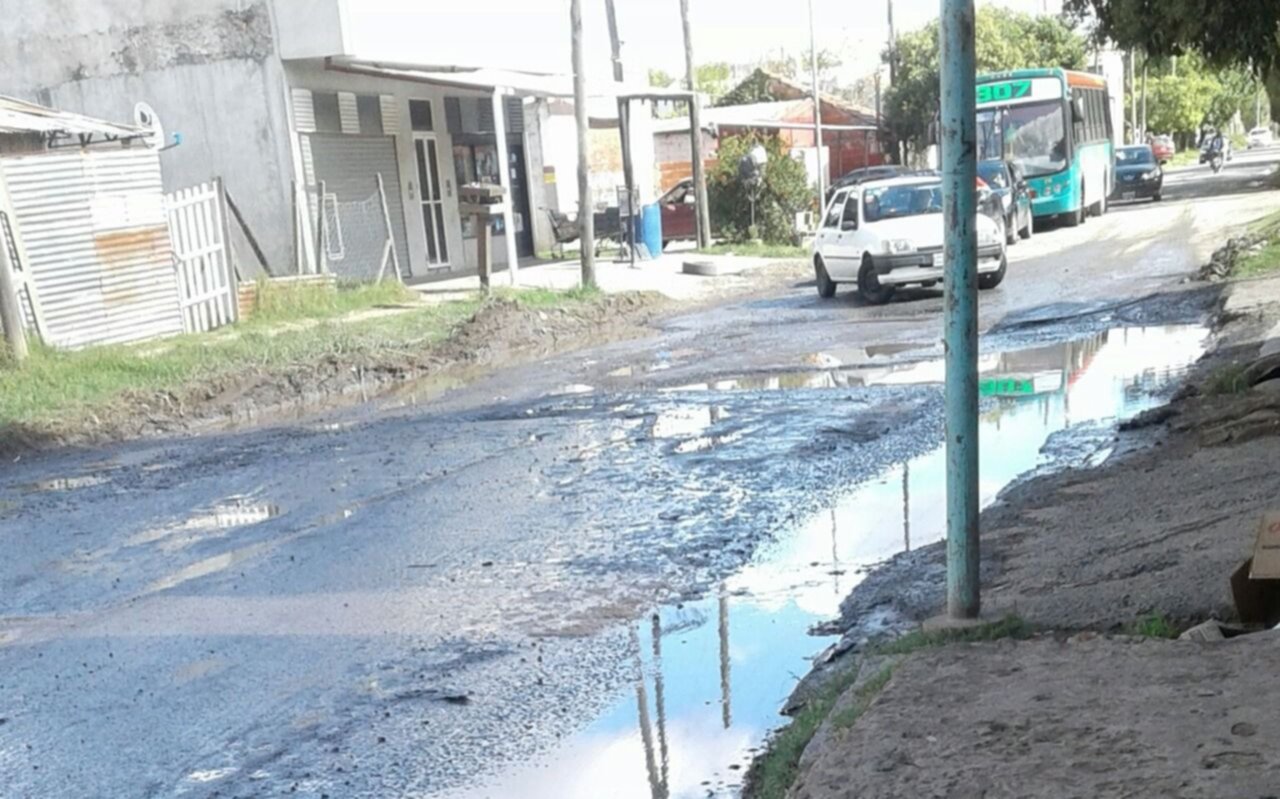 Vecinos preocupados por calles intransitables en Villa Montoro